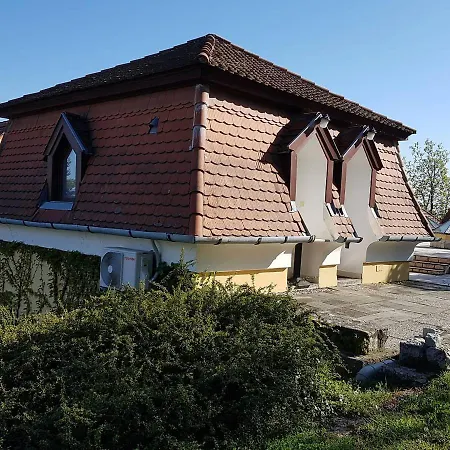Gombas Kuria Mansion Boutique Guest house Balatonfured